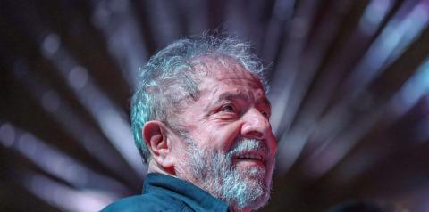 Lula admite a aliados que está fora das eleições