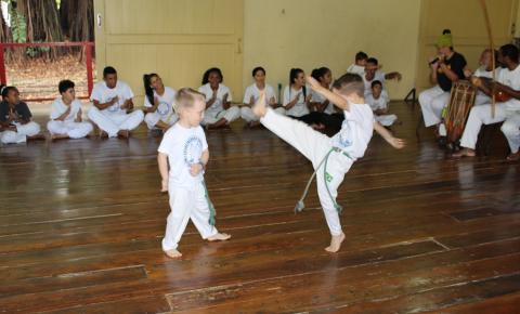Santa Bárbara está com inscrições abertas para aulas de capoeira