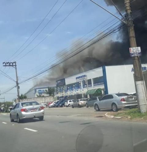 Incêndio atinge indústria em Hortolândia 